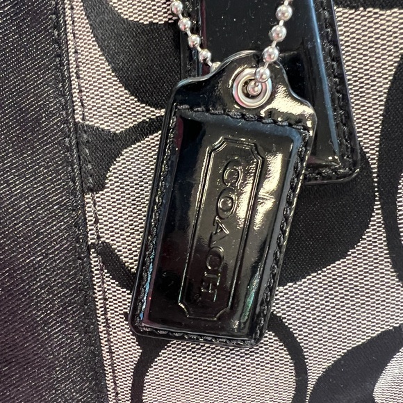 Designer Coach Top Handle - Picture 8 of 10